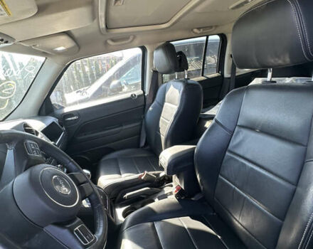 Черный Джип Патриот, объемом двигателя 2.4 л и пробегом 155 тыс. км за 9200 $, фото 8 на Automoto.ua