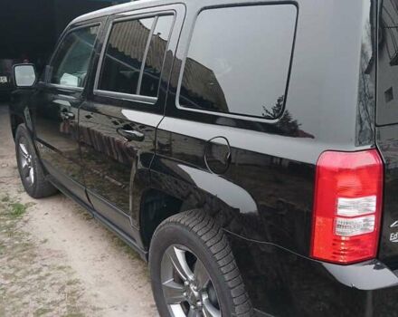 Чорний Джип Patriot, об'ємом двигуна 2.36 л та пробігом 63 тис. км за 12000 $, фото 3 на Automoto.ua