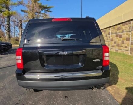 Черный Джип Патриот, объемом двигателя 2 л и пробегом 77 тыс. км за 5000 $, фото 4 на Automoto.ua