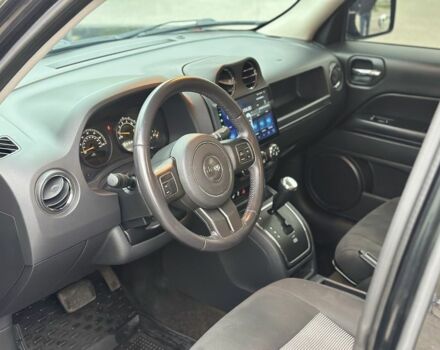 Черный Джип Патриот, объемом двигателя 2.4 л и пробегом 200 тыс. км за 10000 $, фото 10 на Automoto.ua