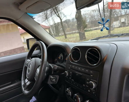 Черный Джип Патриот, объемом двигателя 2.36 л и пробегом 32 тыс. км за 11200 $, фото 16 на Automoto.ua