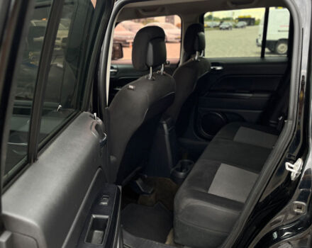 Черный Джип Патриот, объемом двигателя 2.4 л и пробегом 200 тыс. км за 9800 $, фото 27 на Automoto.ua