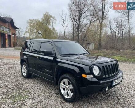 Черный Джип Патриот, объемом двигателя 2.36 л и пробегом 192 тыс. км за 10900 $, фото 2 на Automoto.ua