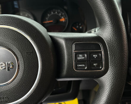 Черный Джип Патриот, объемом двигателя 2.4 л и пробегом 200 тыс. км за 9800 $, фото 16 на Automoto.ua