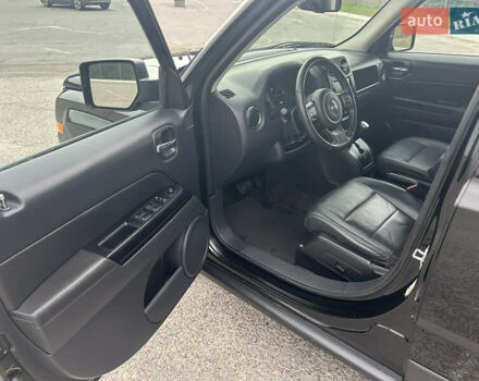 Чорний Джип Patriot, об'ємом двигуна 2 л та пробігом 153 тис. км за 12500 $, фото 9 на Automoto.ua