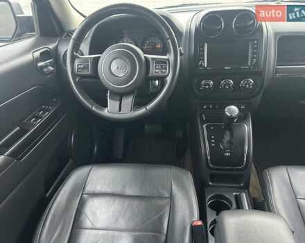 Чорний Джип Patriot, об'ємом двигуна 2 л та пробігом 153 тис. км за 12500 $, фото 12 на Automoto.ua