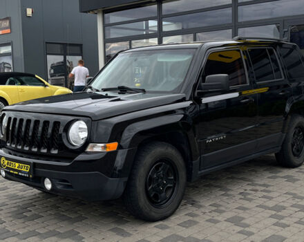 Черный Джип Патриот, объемом двигателя 2.4 л и пробегом 200 тыс. км за 9800 $, фото 2 на Automoto.ua