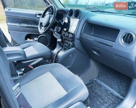 Черный Джип Патриот, объемом двигателя 2.36 л и пробегом 192 тыс. км за 10900 $, фото 1 на Automoto.ua