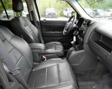 Черный Джип Патриот, объемом двигателя 2.4 л и пробегом 54 тыс. км за 4100 $, фото 7 на Automoto.ua