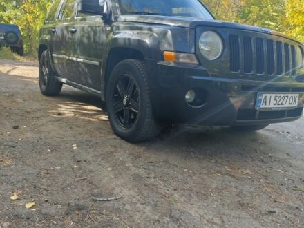 Черный Джип Патриот, объемом двигателя 2 л и пробегом 240 тыс. км за 8300 $, фото 1 на Automoto.ua