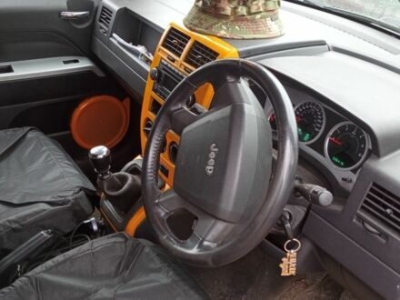 Джип Patriot 2008 у Каменке-Бугской на Automoto.ua Чорний Джип Patriot, об'ємом двигуна 2 л та пробігом 370 тис. км за 3800 $, фото 1 на Automoto.ua