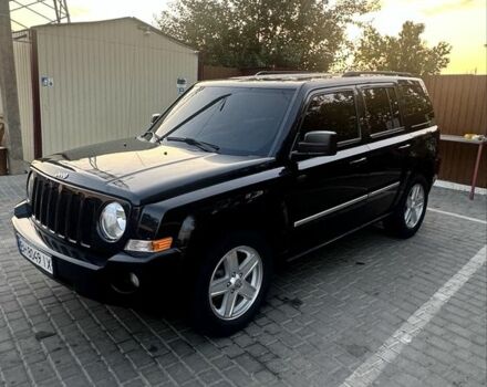 Чорний Джип Patriot, об'ємом двигуна 2 л та пробігом 300 тис. км за 8500 $, фото 1 на Automoto.ua