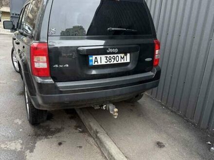 Черный Джип Патриот, объемом двигателя 2.36 л и пробегом 180 тыс. км за 7000 $, фото 1 на Automoto.ua