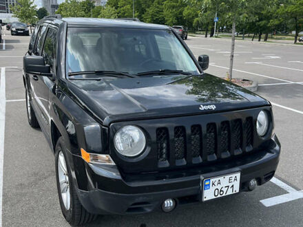 Джип Patriot 2013 у Києві на Automoto.ua Чорний Джип Patriot, об'ємом двигуна 2.36 л та пробігом 213 тис. км за 9000 $, фото 1 на Automoto.ua