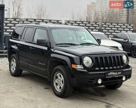 Черный Джип Патриот, объемом двигателя 2.36 л и пробегом 241 тыс. км за 8800 $, фото 1 на Automoto.ua