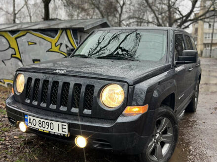 Джип Patriot 2015 у Ужгороді на Automoto.ua Чорний Джип Patriot, об'ємом двигуна 2.36 л та пробігом 189 тис. км за 11000 $, фото 1 на Automoto.ua
