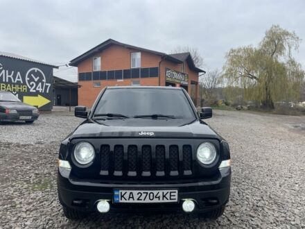 Черный Джип Патриот, объемом двигателя 2.4 л и пробегом 200 тыс. км за 10000 $, фото 1 на Automoto.ua