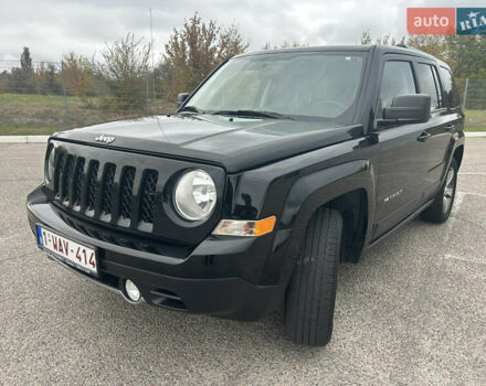 Чорний Джип Patriot, об'ємом двигуна 2 л та пробігом 153 тис. км за 12500 $, фото 1 на Automoto.ua