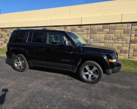Чорний Джип Patriot, об'ємом двигуна 2 л та пробігом 77 тис. км за 5000 $, фото 1 на Automoto.ua