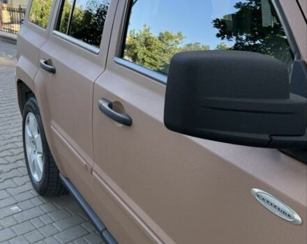 Коричневый Джип Патриот, объемом двигателя 2.4 л и пробегом 155 тыс. км за 7000 $, фото 2 на Automoto.ua