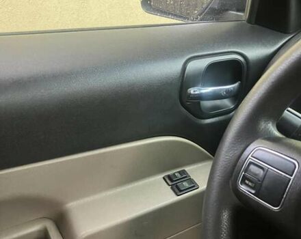 Коричневий Джип Patriot, об'ємом двигуна 2 л та пробігом 193 тис. км за 8300 $, фото 10 на Automoto.ua