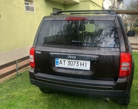 Коричневий Джип Patriot, об'ємом двигуна 2 л та пробігом 193 тис. км за 8300 $, фото 3 на Automoto.ua