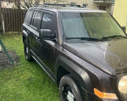 Коричневий Джип Patriot, об'ємом двигуна 2 л та пробігом 193 тис. км за 8300 $, фото 2 на Automoto.ua