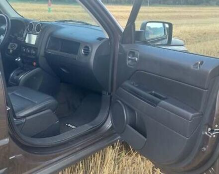 Коричневый Джип Патриот, объемом двигателя 2.4 л и пробегом 120 тыс. км за 12000 $, фото 13 на Automoto.ua