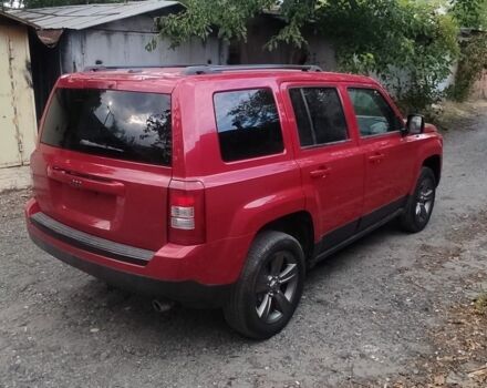 Джип Патриот 2016 в Кривом Роге на Automoto.ua Красный Джип Патриот, объемом двигателя 2 л и пробегом 138 тыс. км за 286 $, фото 1 на Automoto.ua