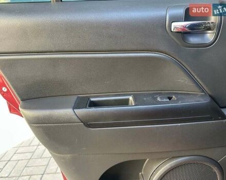 Червоний Джип Patriot, об'ємом двигуна 2.4 л та пробігом 181 тис. км за 8440 $, фото 12 на Automoto.ua