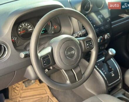 Червоний Джип Patriot, об'ємом двигуна 2.4 л та пробігом 181 тис. км за 8440 $, фото 19 на Automoto.ua