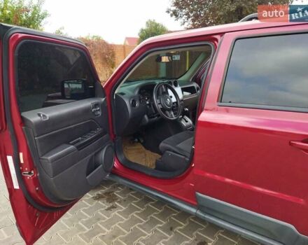 Красный Джип Патриот, объемом двигателя 2.36 л и пробегом 180 тыс. км за 8800 $, фото 5 на Automoto.ua