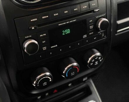 Красный Джип Патриот, объемом двигателя 2.4 л и пробегом 250 тыс. км за 8690 $, фото 21 на Automoto.ua