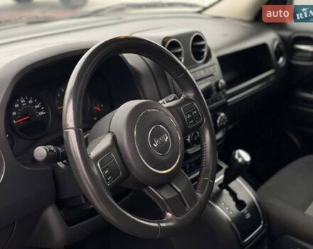 Красный Джип Патриот, объемом двигателя 2.36 л и пробегом 250 тыс. км за 8690 $, фото 10 на Automoto.ua