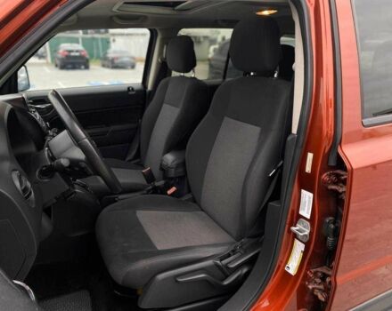 Красный Джип Патриот, объемом двигателя 2.4 л и пробегом 250 тыс. км за 8690 $, фото 12 на Automoto.ua