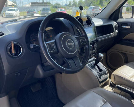 Красный Джип Патриот, объемом двигателя 2.36 л и пробегом 252 тыс. км за 10900 $, фото 9 на Automoto.ua