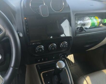 Красный Джип Патриот, объемом двигателя 2.36 л и пробегом 302 тыс. км за 8100 $, фото 7 на Automoto.ua