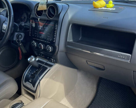 Красный Джип Патриот, объемом двигателя 2.36 л и пробегом 252 тыс. км за 10900 $, фото 8 на Automoto.ua