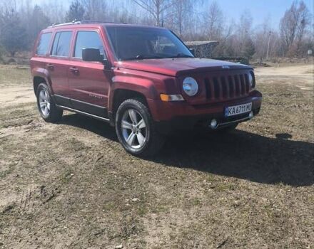 Красный Джип Патриот, объемом двигателя 2.36 л и пробегом 302 тыс. км за 8100 $, фото 2 на Automoto.ua