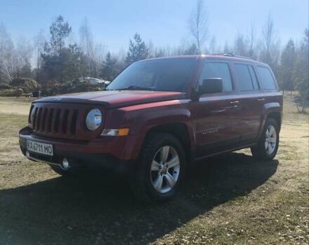 Красный Джип Патриот, объемом двигателя 2.36 л и пробегом 302 тыс. км за 8100 $, фото 3 на Automoto.ua