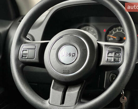 Красный Джип Патриот, объемом двигателя 2.36 л и пробегом 161 тыс. км за 8750 $, фото 13 на Automoto.ua