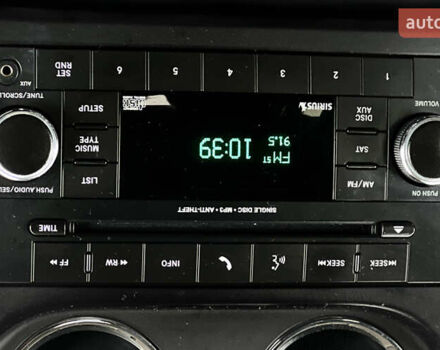 Красный Джип Патриот, объемом двигателя 2.36 л и пробегом 161 тыс. км за 8750 $, фото 8 на Automoto.ua