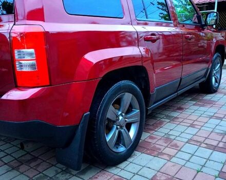 Червоний Джип Patriot, об'ємом двигуна 2.4 л та пробігом 124 тис. км за 10700 $, фото 3 на Automoto.ua