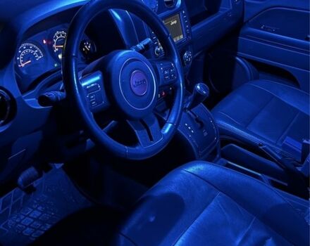 Красный Джип Патриот, объемом двигателя 2.4 л и пробегом 199 тыс. км за 12500 $, фото 4 на Automoto.ua