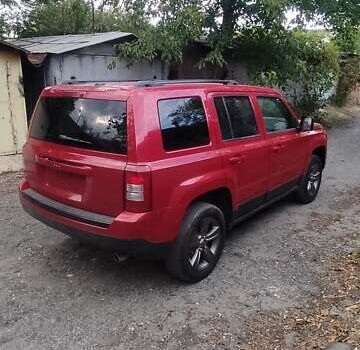 Джип Патриот 2016 в Кривом Роге на Automoto.ua Красный Джип Патриот, объемом двигателя 2 л и пробегом 86 тыс. км за 12000 $, фото 3 на Automoto.ua