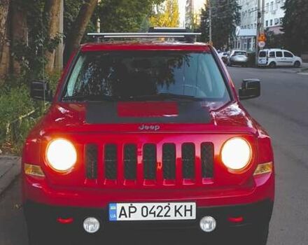 Красный Джип Патриот, объемом двигателя 2.36 л и пробегом 170 тыс. км за 12500 $, фото 1 на Automoto.ua