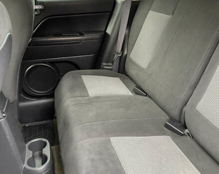 Красный Джип Патриот, объемом двигателя 2 л и пробегом 123 тыс. км за 8800 $, фото 9 на Automoto.ua