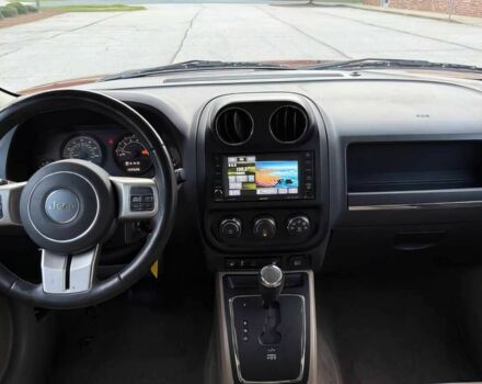 Красный Джип Патриот, объемом двигателя 2.4 л и пробегом 57 тыс. км за 7800 $, фото 10 на Automoto.ua