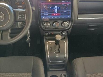 Джип Patriot 2014 у Києві на Automoto.ua Червоний Джип Patriot, об'ємом двигуна 2.36 л та пробігом 210 тис. км за 10200 $, фото 1 на Automoto.ua