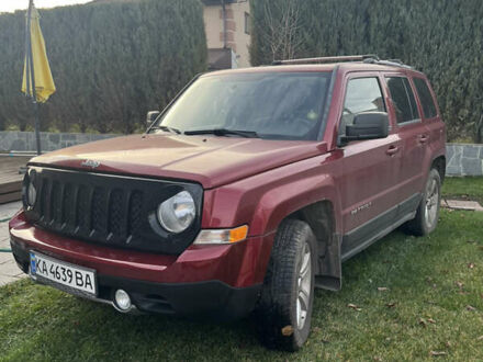 Красный Джип Патриот, объемом двигателя 2.36 л и пробегом 132 тыс. км за 11000 $, фото 1 на Automoto.ua